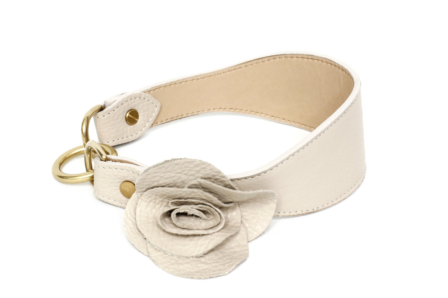 Rosaura Collar pale cream
